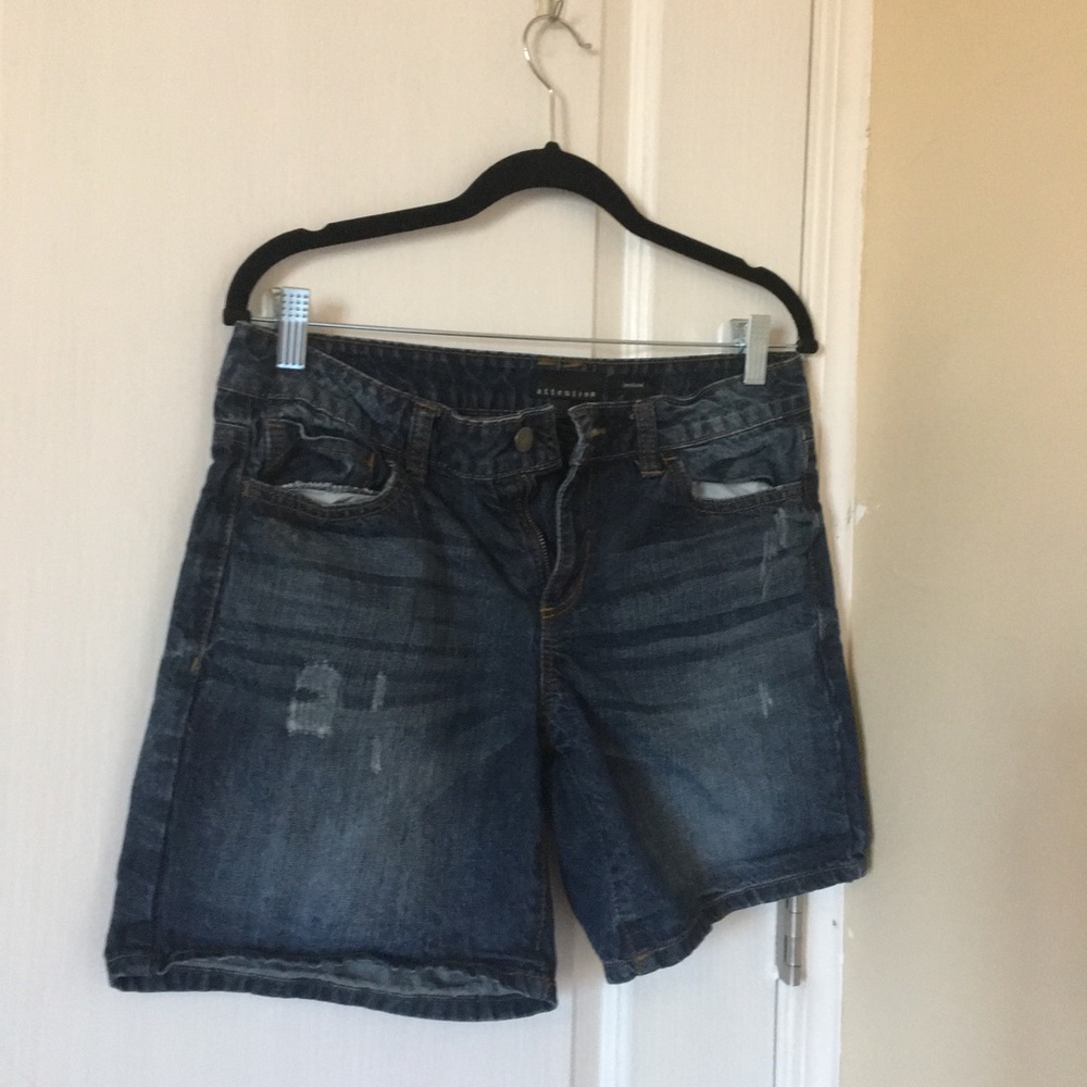 Denim boyfriend shorts ! ☀️